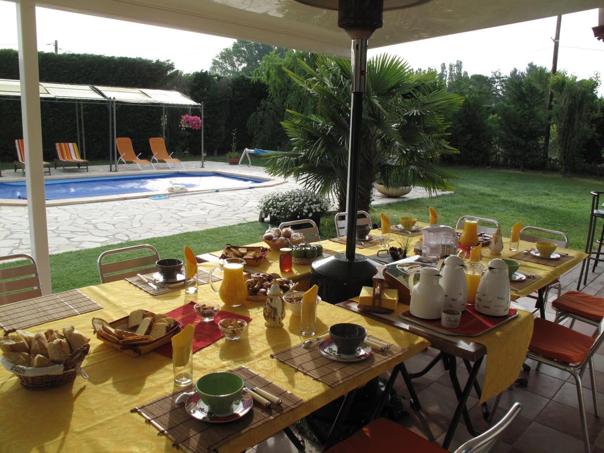 L'Etape Provencale Bed and Breakfast Cabriès Εξωτερικό φωτογραφία
