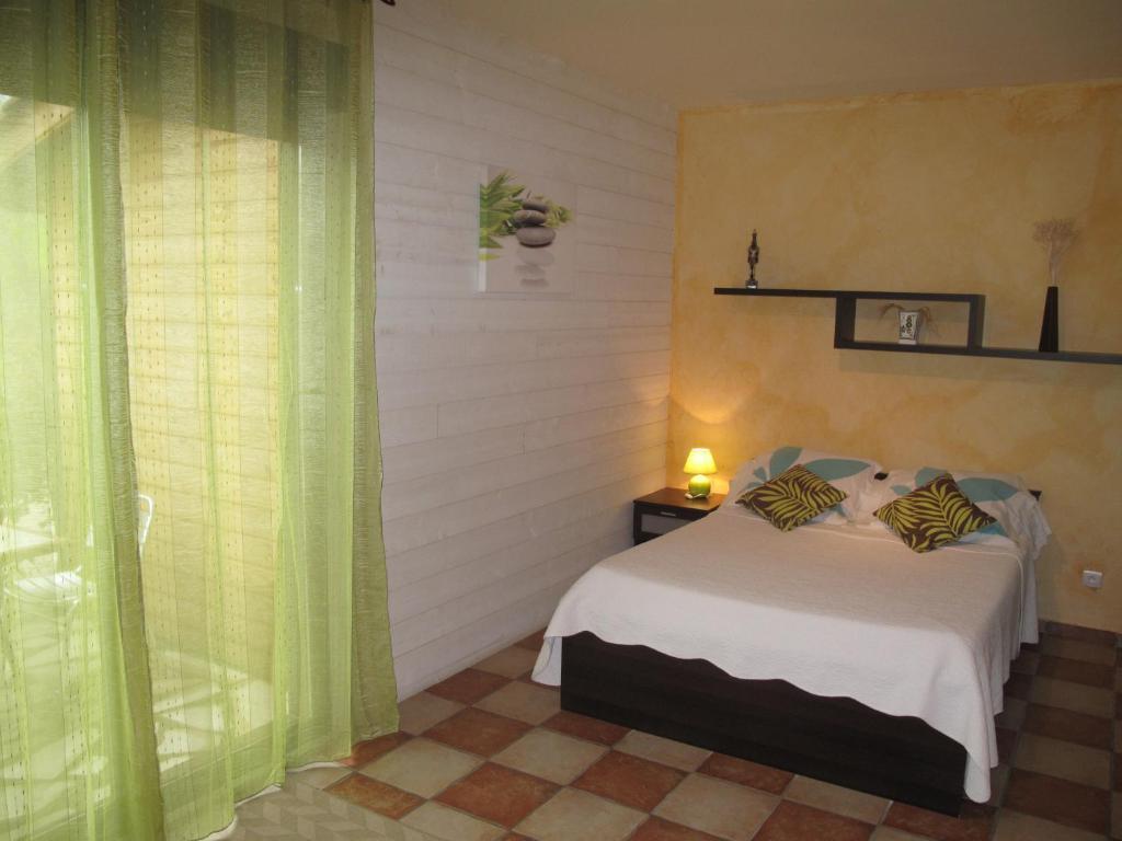 L'Etape Provencale Bed and Breakfast Cabriès Δωμάτιο φωτογραφία